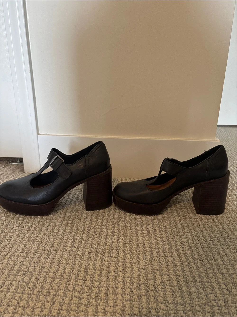 Lucky Brand Ominie women's black leather platform pumps